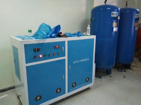 點(diǎn)擊查看詳細(xì)信息<br>標(biāo)題：云南永勝客戶(hù)定制的醫(yī)用分子篩制氧設(shè)備 閱讀次數(shù)：4238